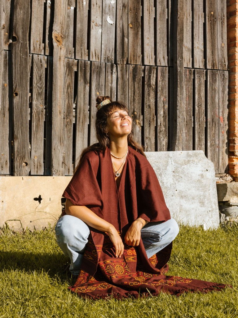 SHIMLA MAROON PONCHO