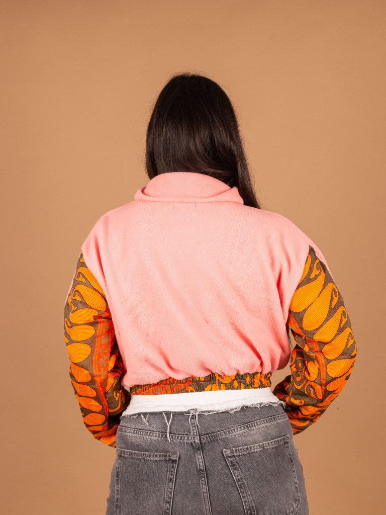 CHAQUETA PICOS CROP CHICLE 014