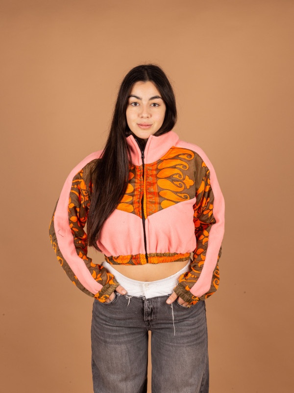 CHAQUETA PICOS CROP CHICLE 014