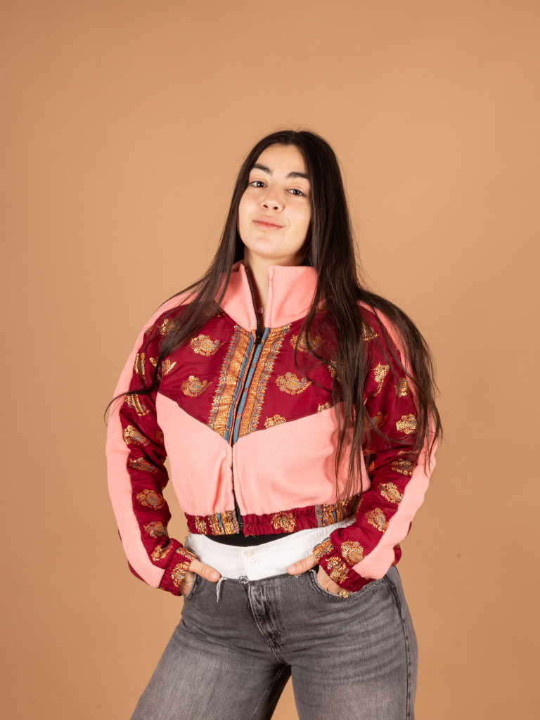 CHAQUETA PICOS CROP CHICLE 023