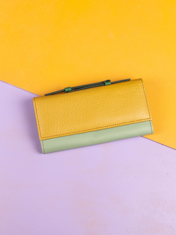 COLOURS SPICE WALLET 04