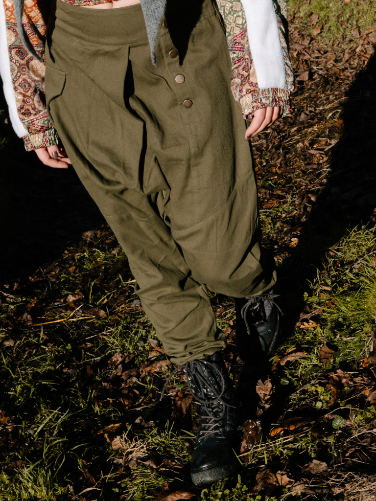 GREEN ON THE ROAD TROUSERS