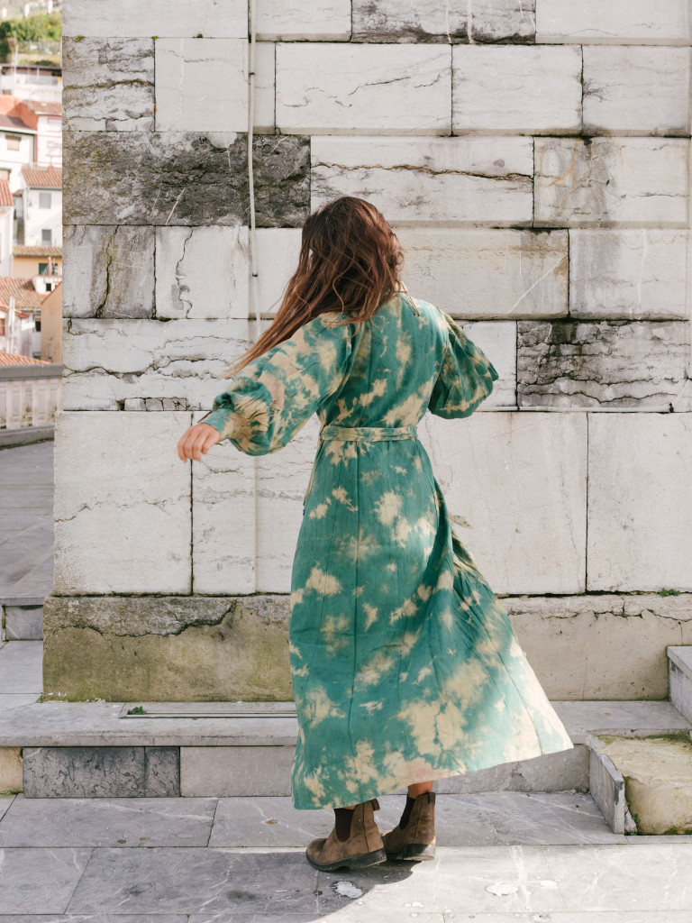 VESTIDO EL AÑO DE LA SERPIENTE ROCK...