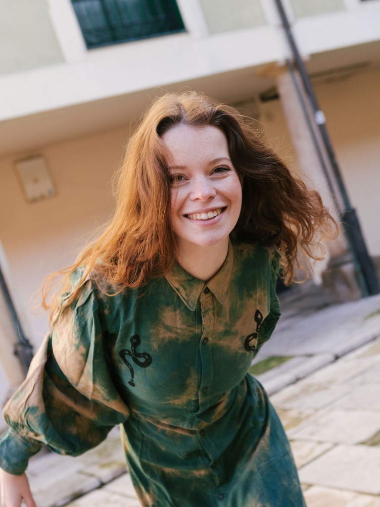 VESTIDO EL AÑO DE LA SERPIENTE ROCK...