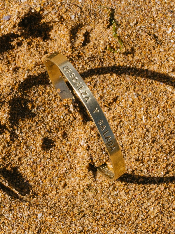 BRAZALETE / PULSERA DESCALZA Y SALADA