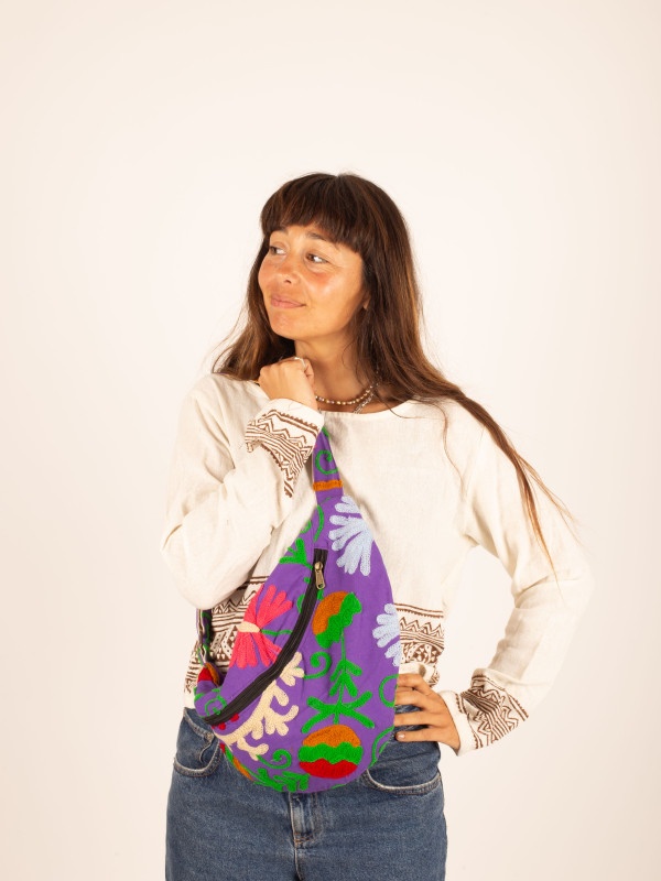 RIÑONERA FLOWERS 30