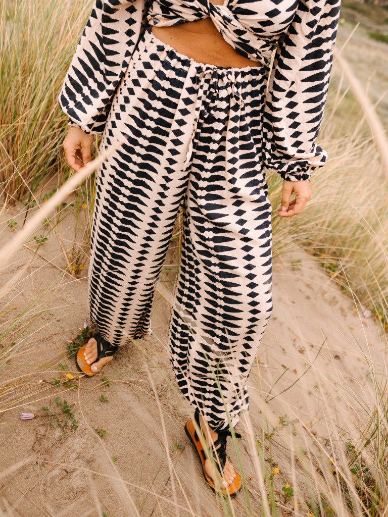 GAZER BLACK TROUSERS