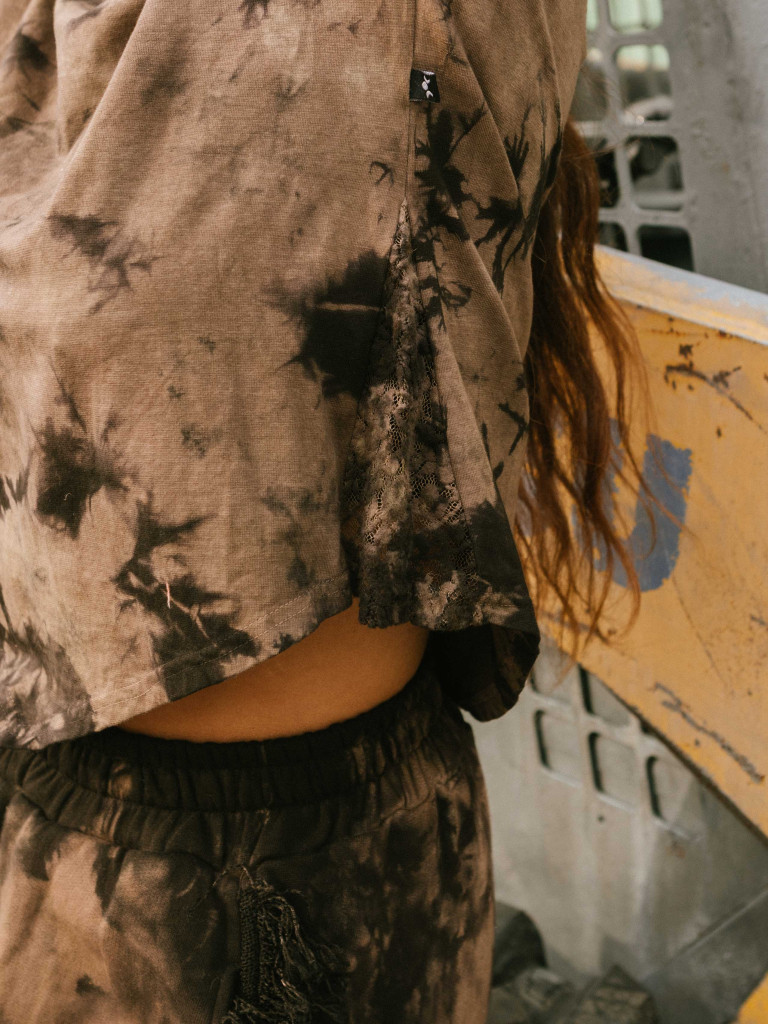 CAMISETA AURORA BROWN