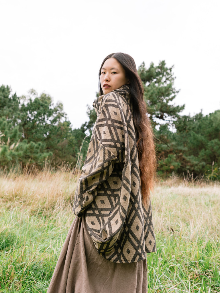 JERSEY ASIMÉTRICO TADAPANI