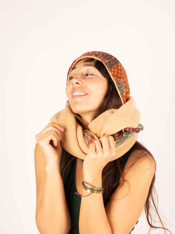 CAPUCHA POLAR MÁGICA  011