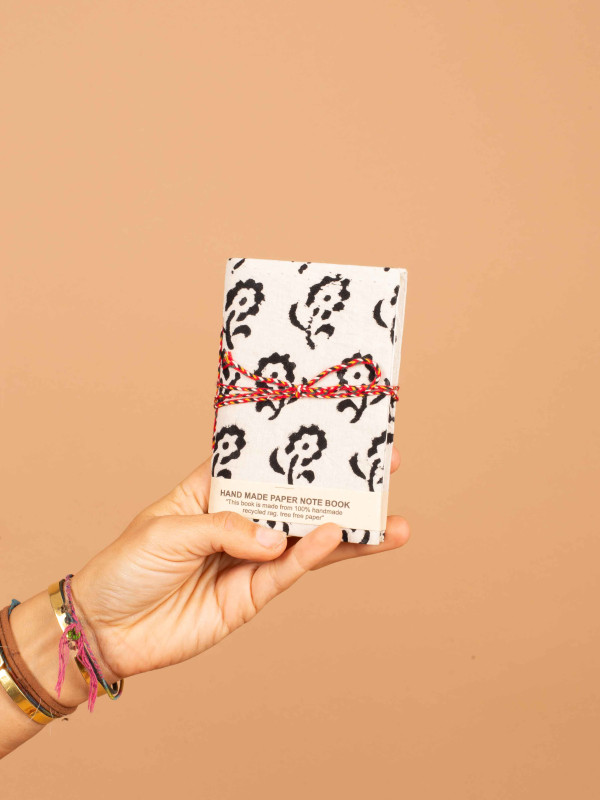 LIBRETA HAPUR MINI 022