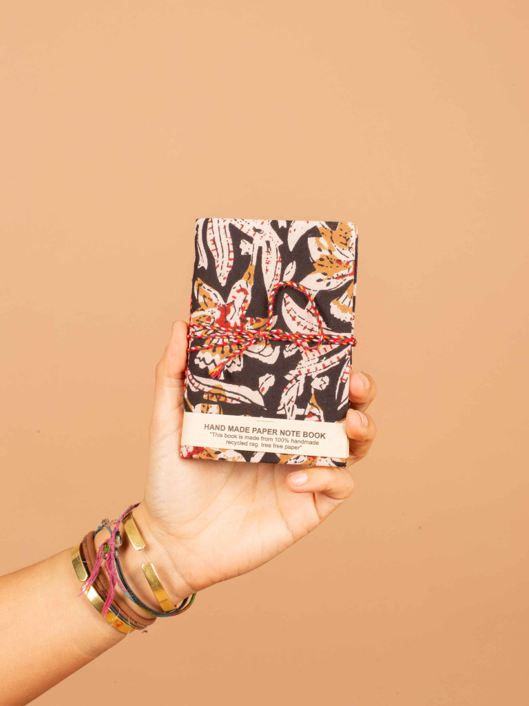 LIBRETA HAPUR MINI 024