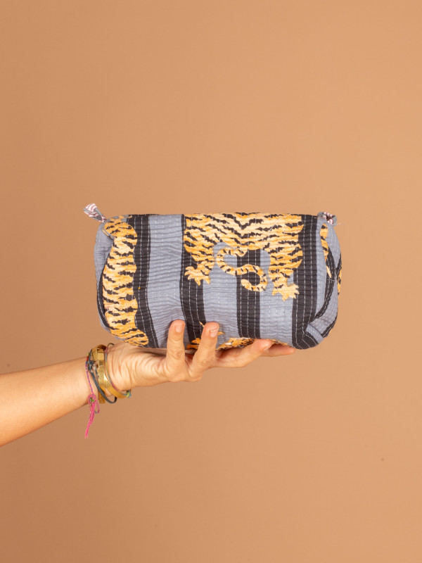 COSMETIC BAG MEDIUM 53