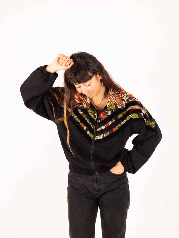 CHAQUETA FOLKLORICA 068