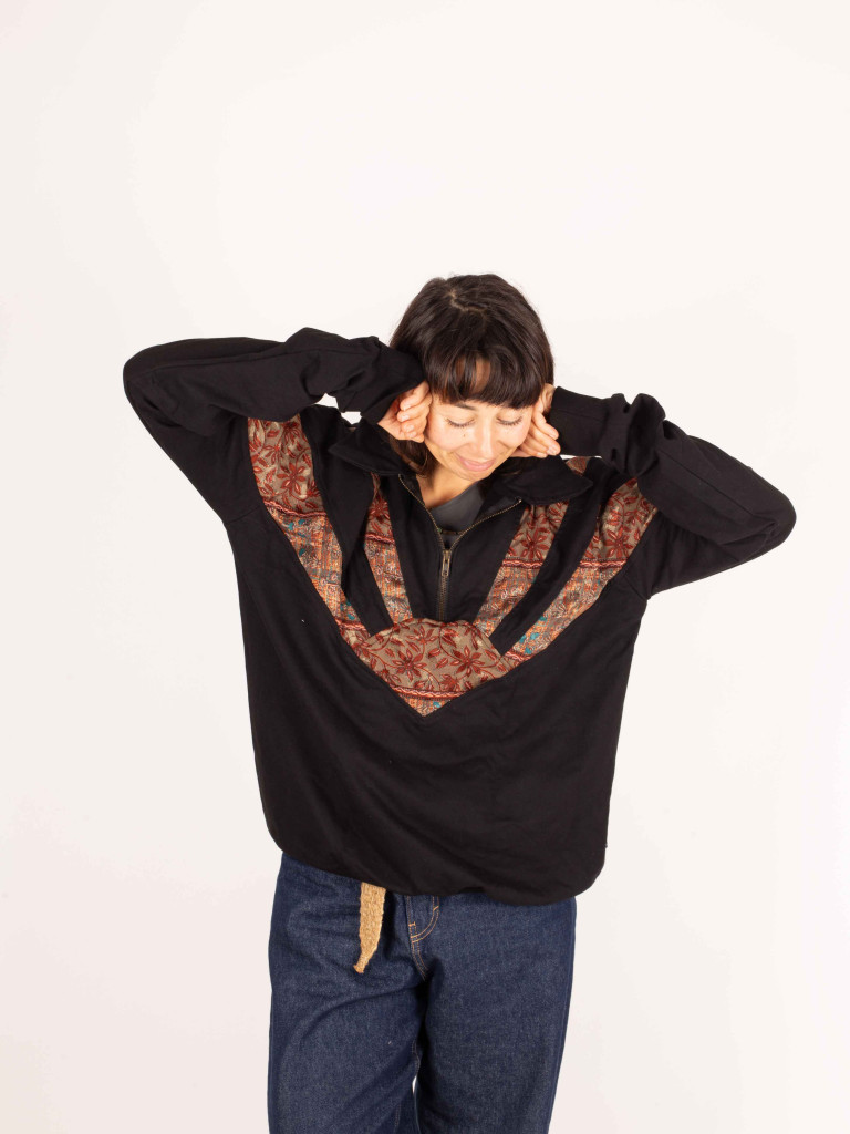 SUDADERA RAYOS DE LUZ 058