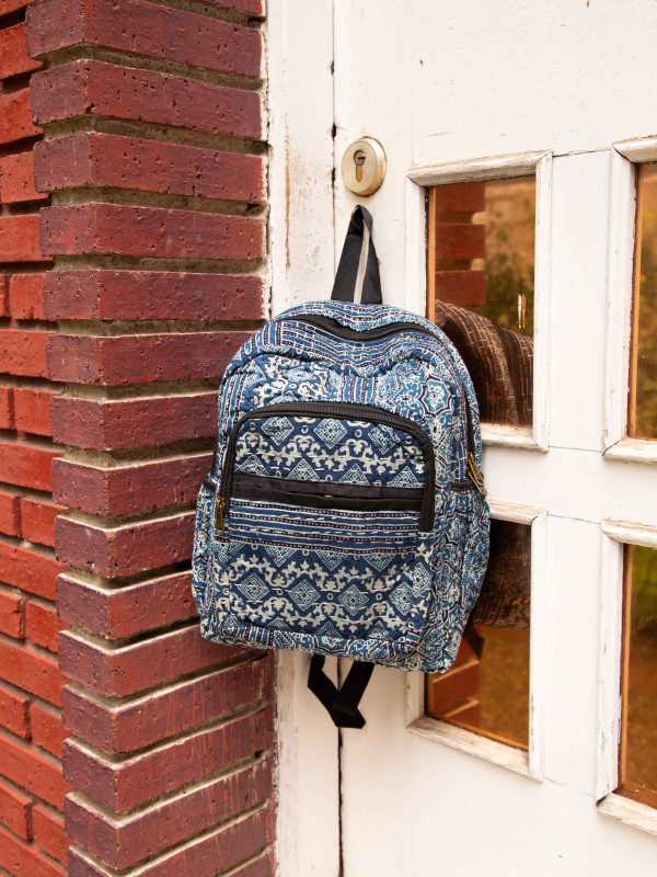 MOCHILA RECYCLED KANTHA 08