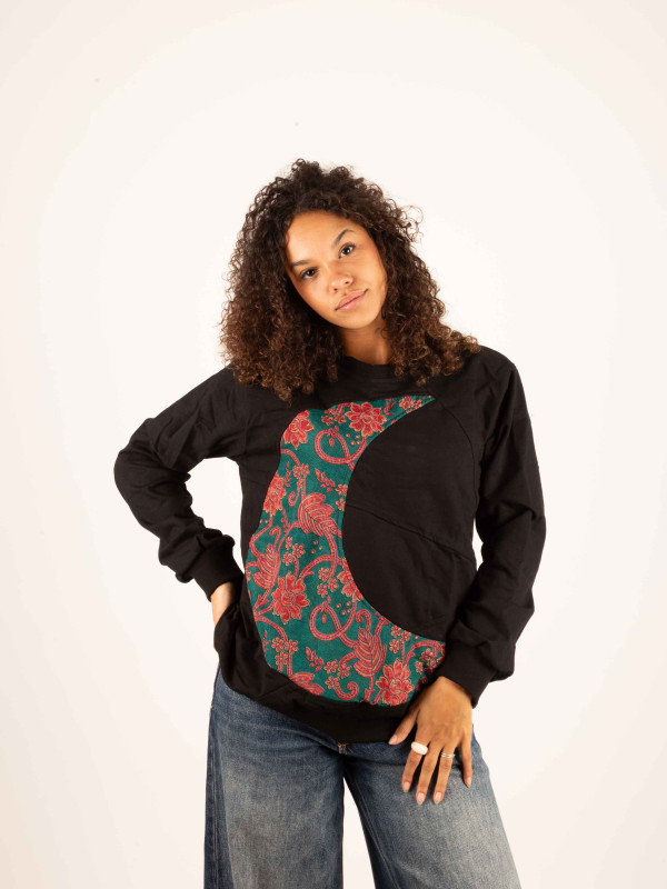 SUN AND MOON BLACK SWEATSHIRT 06