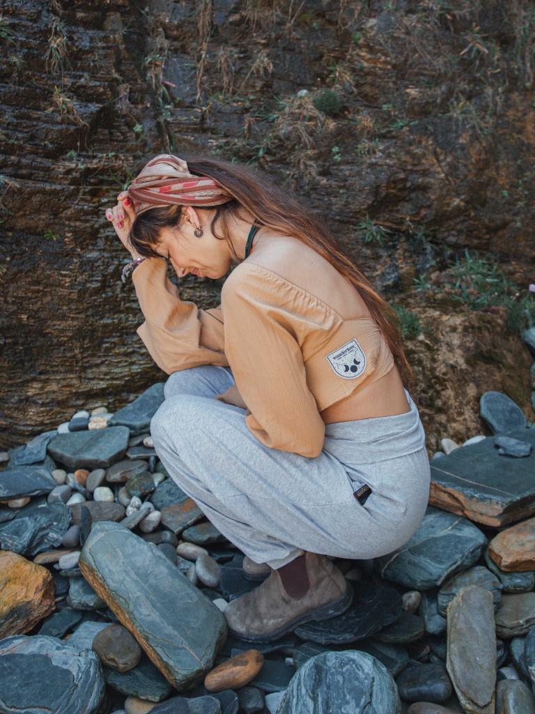 PAÑUELO KAFKA BROWN