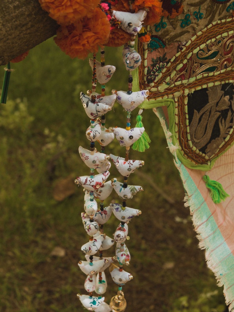 SMALL WHITE INDIAN ORNAMENT PENDANT