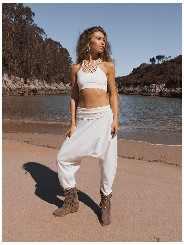WHITE BAGGY TROUSER