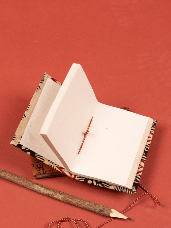 HAPUR POCKET NOTEBOOK 01 2