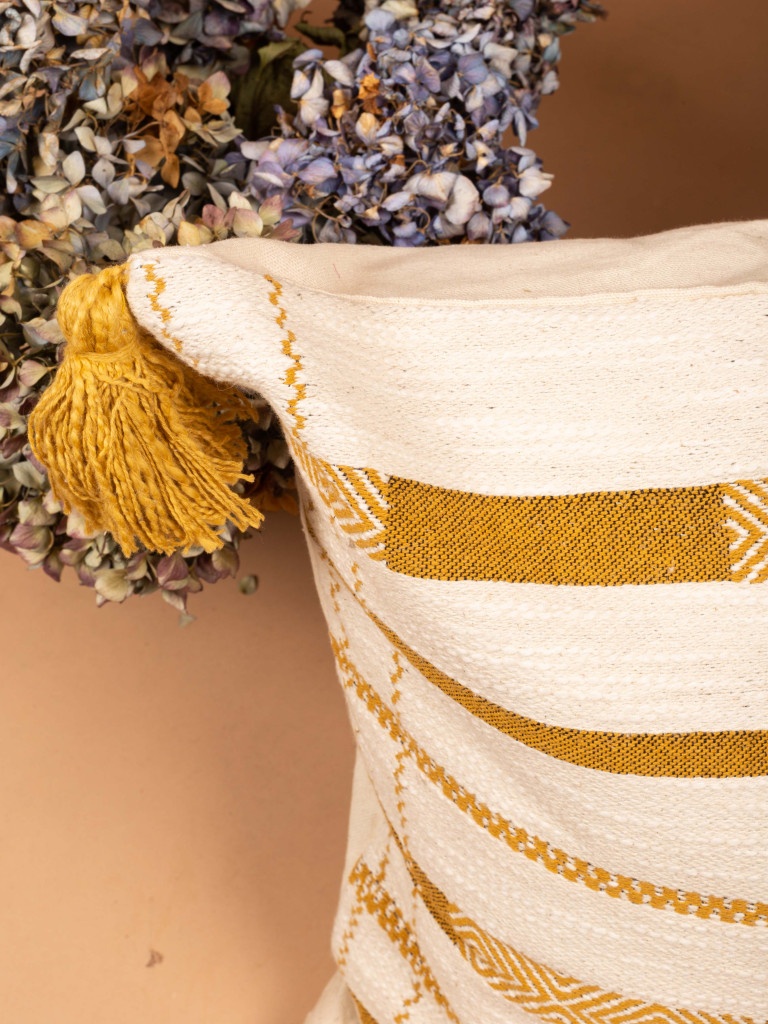 KILIM CUSHION COVER 04