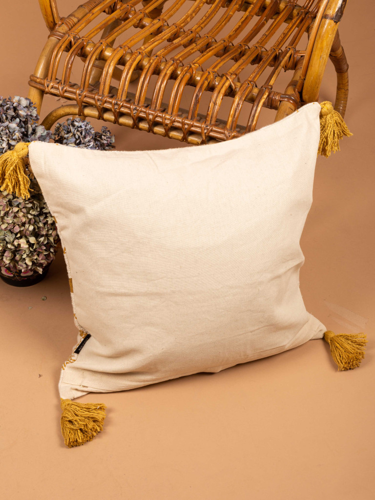 KILIM CUSHION COVER 04