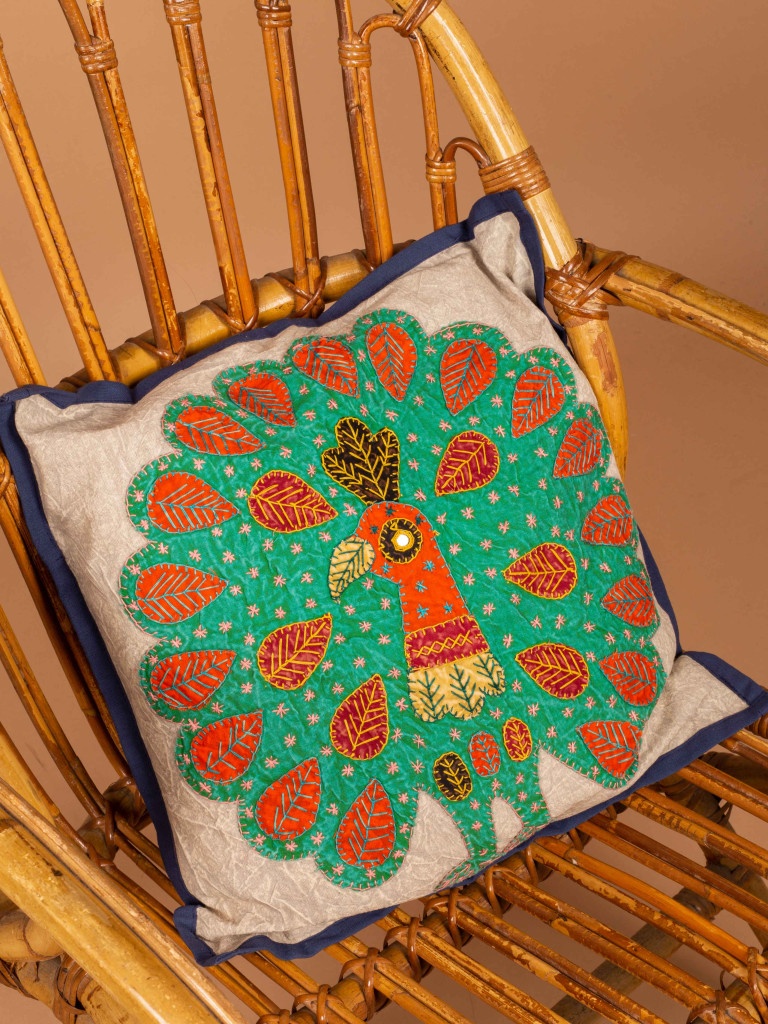 FUNDA COJIN PEACOCK 03