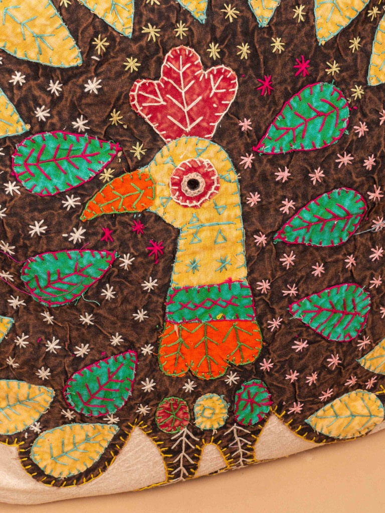 PEACOK CUSHION COVER 04