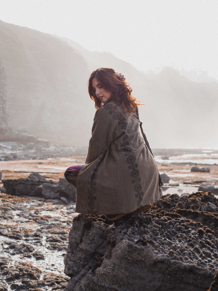 CHAQUETA LARGA KAHLÚA BROWN