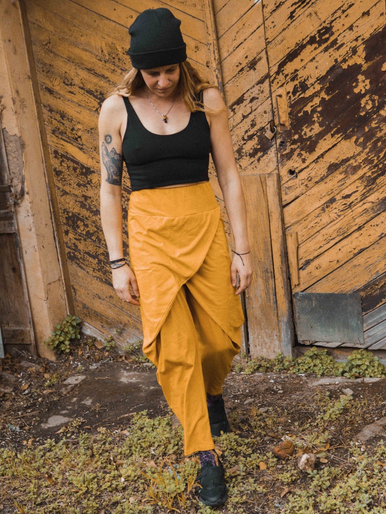 BUTTERFLY MUSTARD TROUSERS