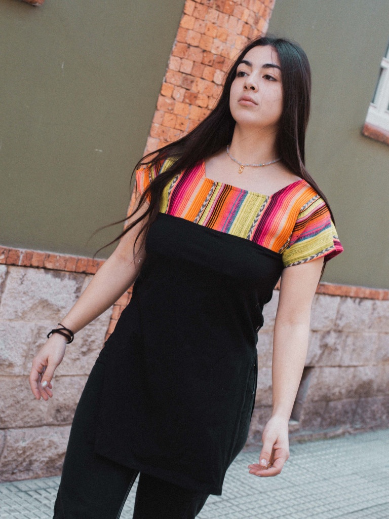 CAMISETA LARGA MAHAHUAL