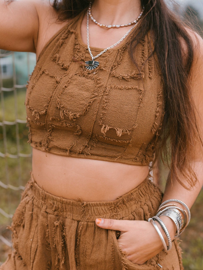 MOVIMIENTO BROWN TSHIRT