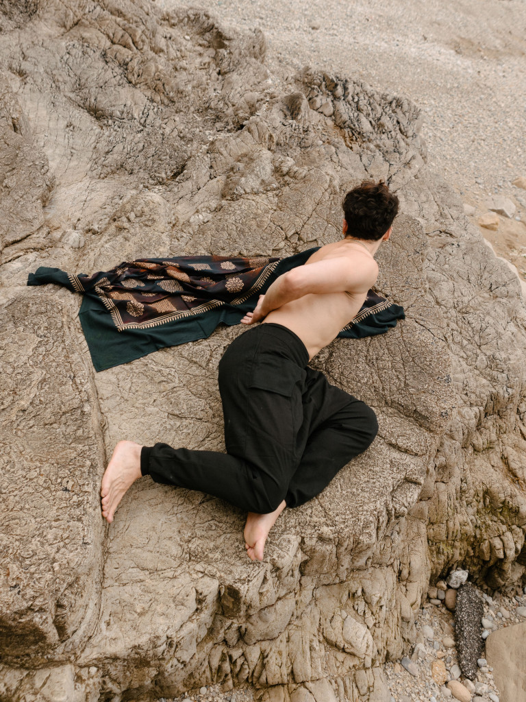 BLACK ON THE ROAD TROUSERS