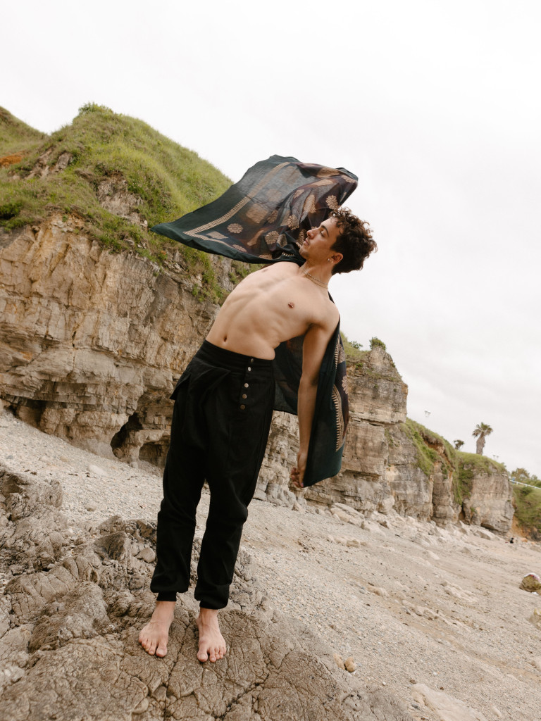 BLACK ON THE ROAD TROUSERS