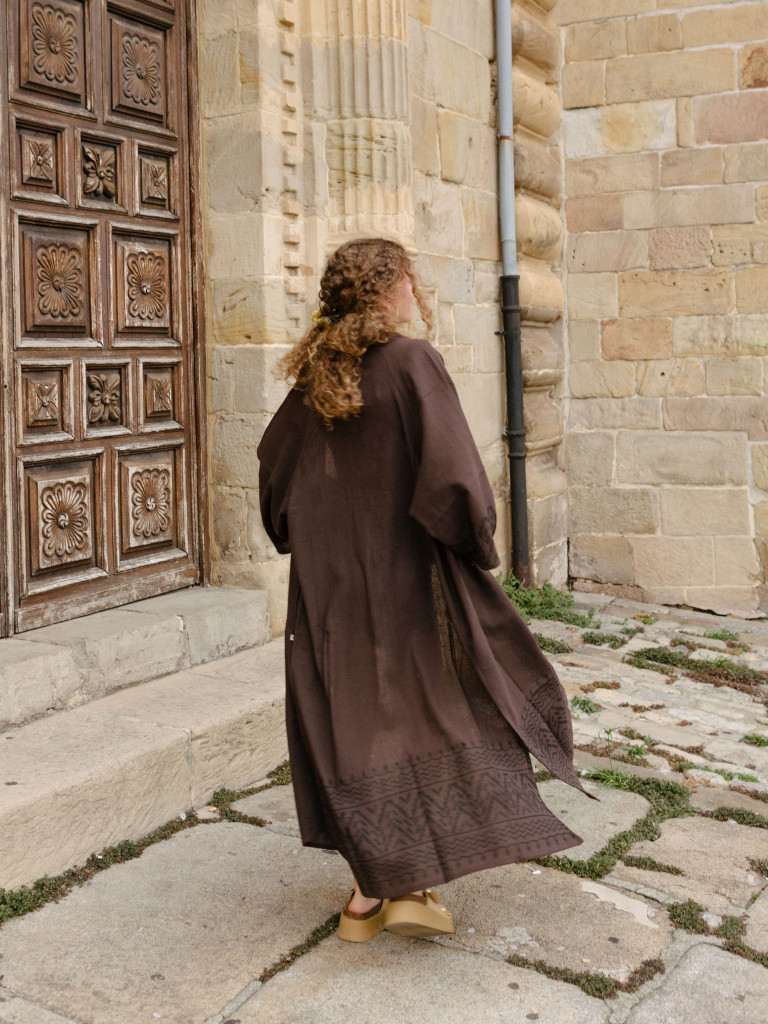 LAGUNA BROWN KIMONO