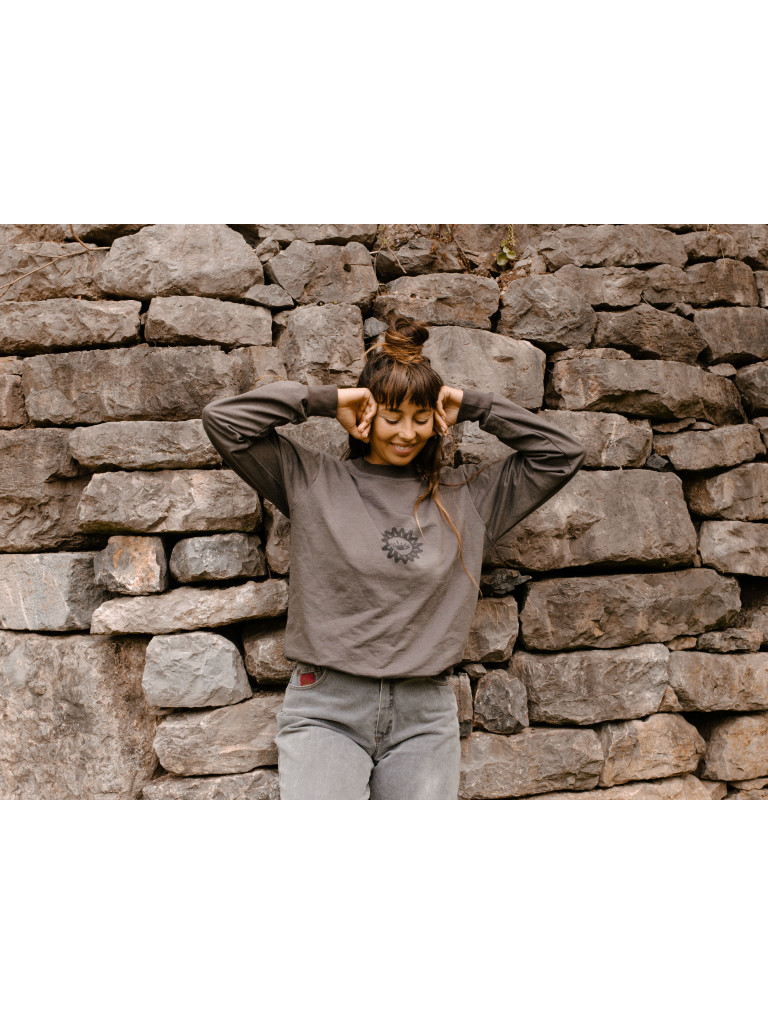 " EL SOL CURA " HOODIE